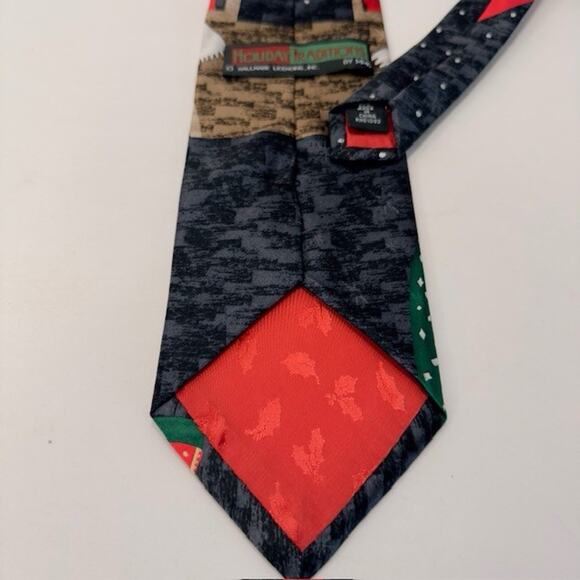 Hallmark Holiday Traditions Men's Neck Tie, Nativity Scene, Black/Red/Green 60" - Picture 6 of 11